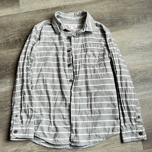 Boys Cat and Jack long-sleeve button up - Size Medium